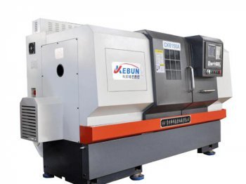 How does the CNC machining center perform tool compensation?